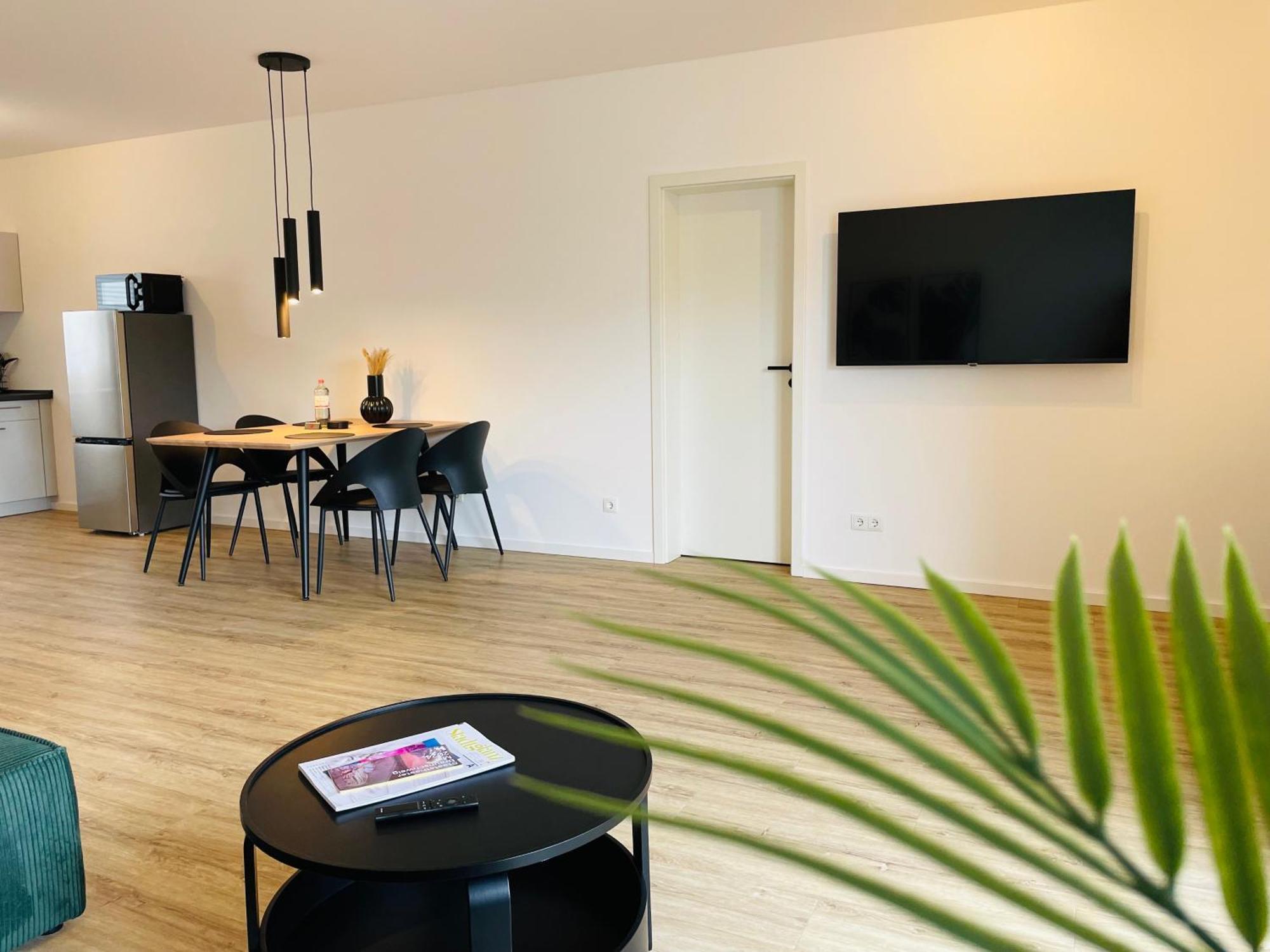 Lightplace - Moderne In - Balkon - Netflix - Am Kanal *
