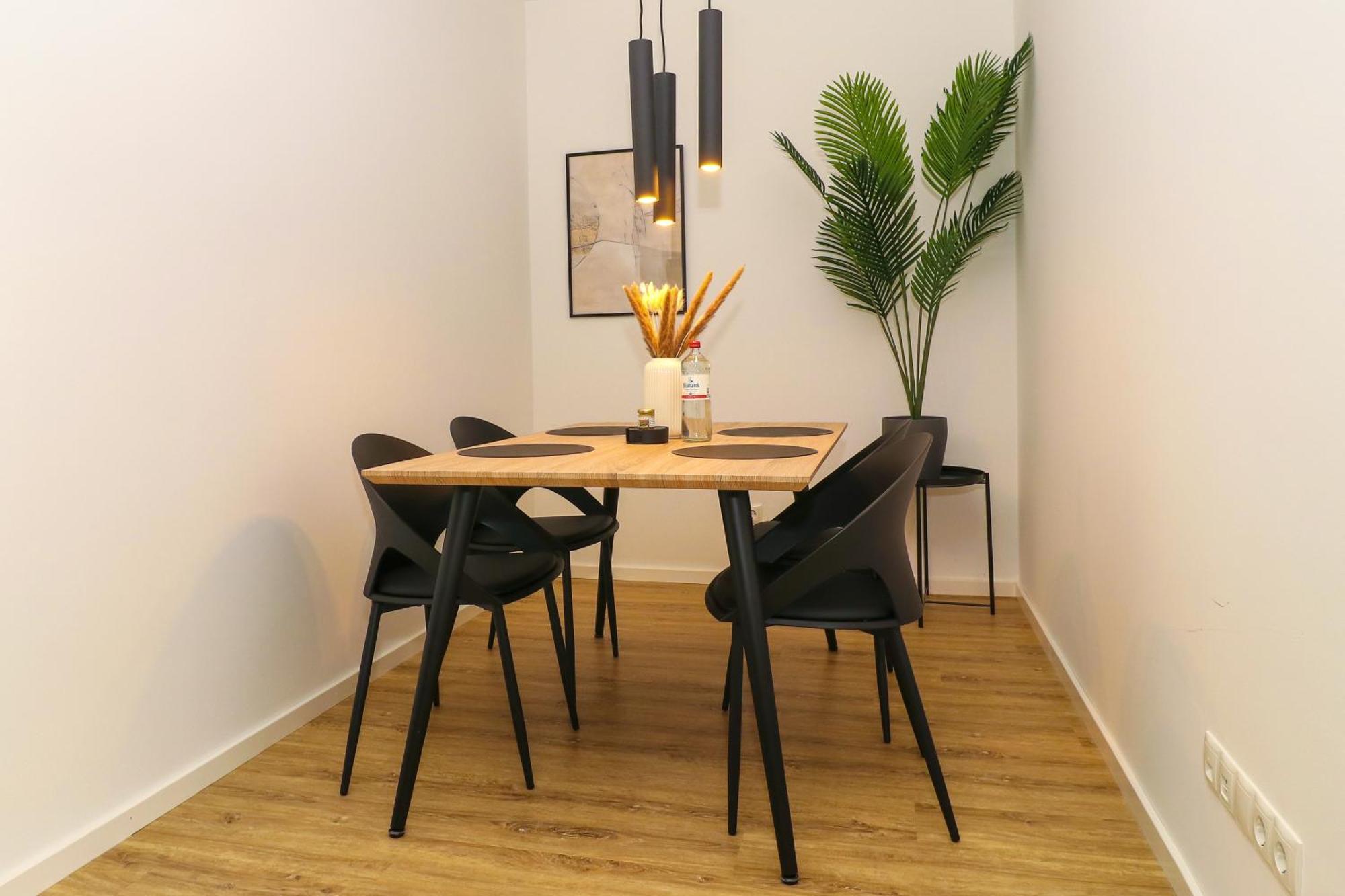 Lightplace - Moderne In - Balkon - Netflix - Am Kanal Apartment