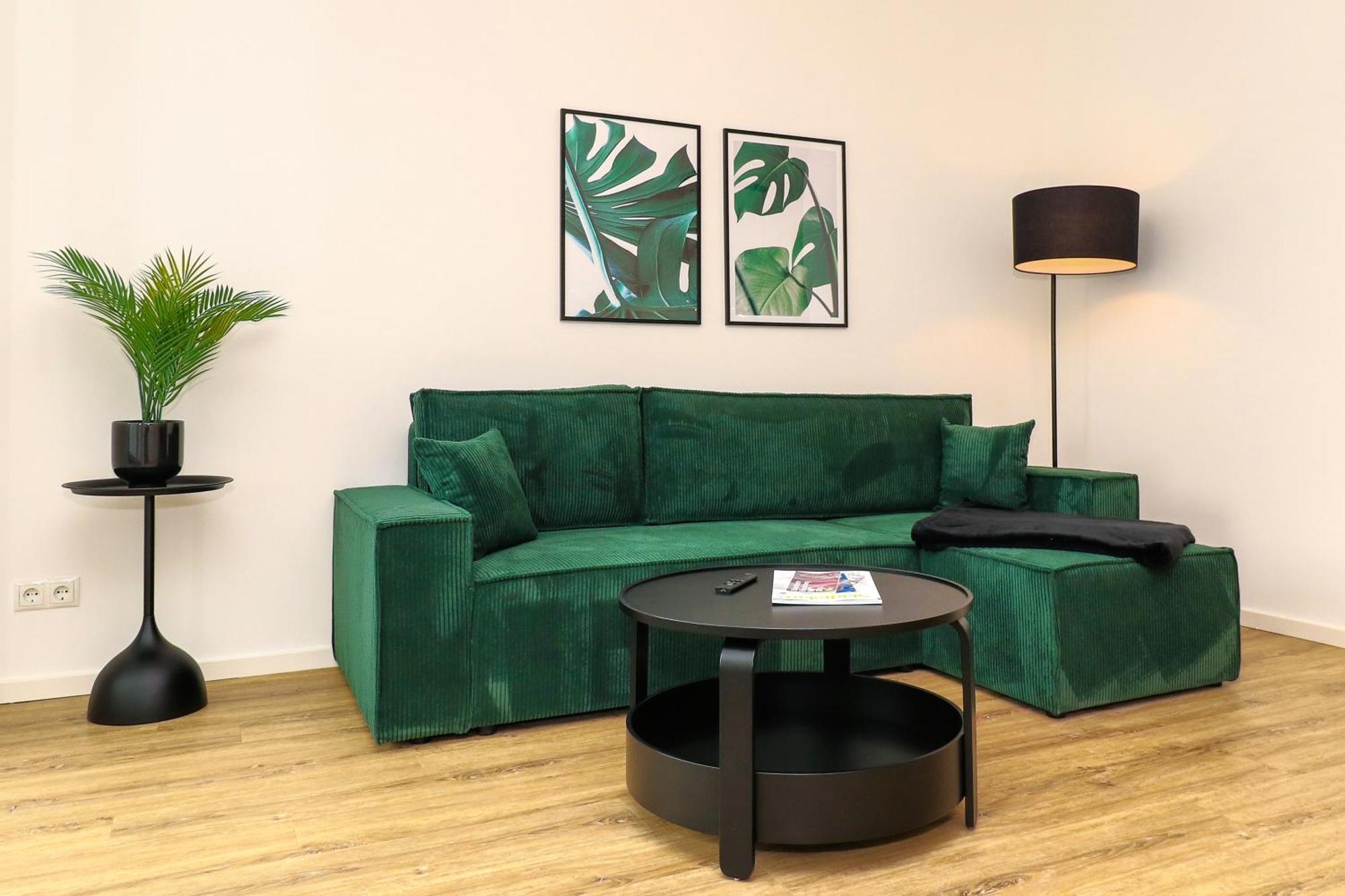 Lightplace - Moderne In - Balkon - Netflix - Am Kanal